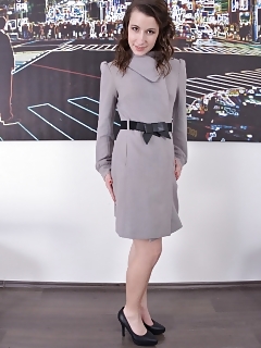 Annie Brunette Hairy Pussy Pictures