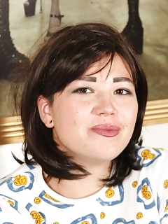 Ezra Girls Hairy Arms