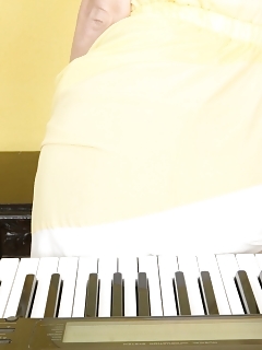 Engelina Hairy Teens Ourdoors