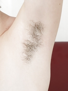 Lara American Hairy Pussy
