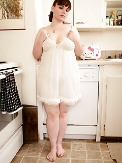 Bianca Debbie Atk Hairy