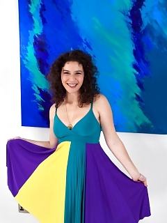 Sativa Hairy Pussy Pee