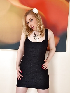 Bexy Hairy Oriental Girls