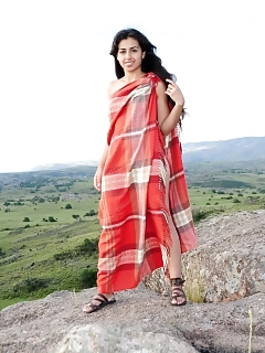 Ambar Atk Hairy Kate