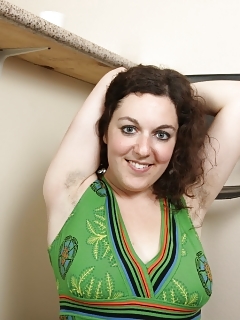 Tamar Hairy Girlfiends