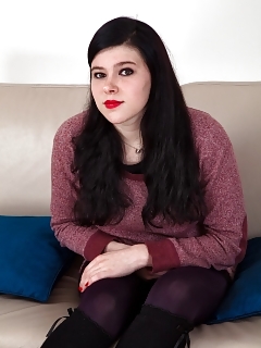 Abigail Moms Hairy Pussy