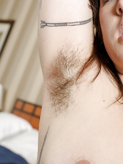 Juniper Hairy Puffy Wet Pussy