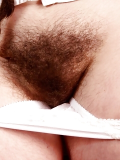 Urtica Hairy Vagine Women