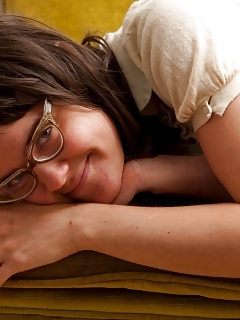 Mona Hairy Girls Armpit