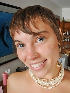 Artemisia Hairy Dutch Women